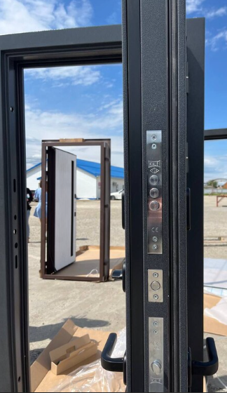 Входная дверь с терморазрывом Luxor Termo Рейка Стеклопакет