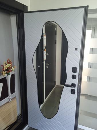 Входная дверь Страж Корса РЖ