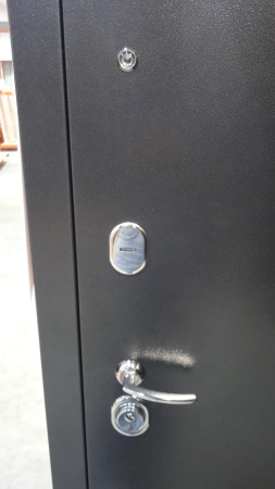 Входная дверь Страж 2К Модерн с зеркалом