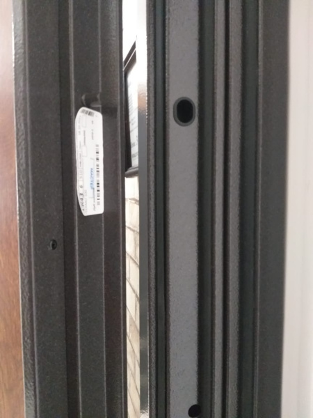 Входная дверь с терморазрывом Бульдорс TERMO 100 standart