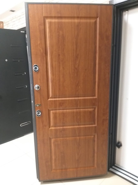 Входная дверь с терморазрывом Бульдорс TERMO 100 standart