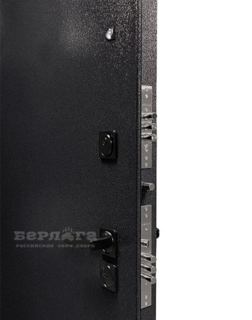 Входная дверь Берлога Ультра Вояж