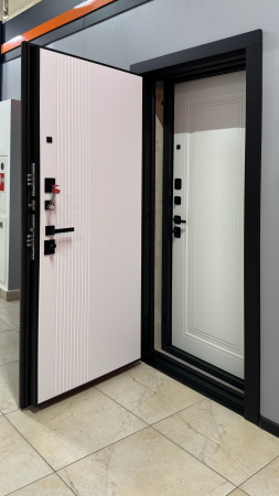 Входная дверь URBAN Статус Черная шагрень/ Белый 860х2050 Левое