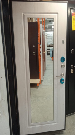 Входная дверь Страж 2К Модерн с зеркалом