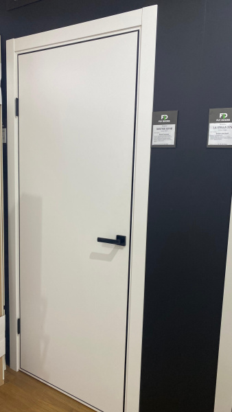 Межкомнатная дверь FlyDoors MATRIX 50 AB Эмалит