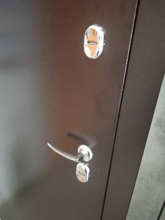 Входная дверь с терморазрывом Страж 3К Тепло Медный антик/ Лиственница крем 860х2050 Правое