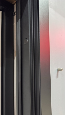 Входная дверь URBAN Статус Черная шагрень/ Белый 860х2050 Левое