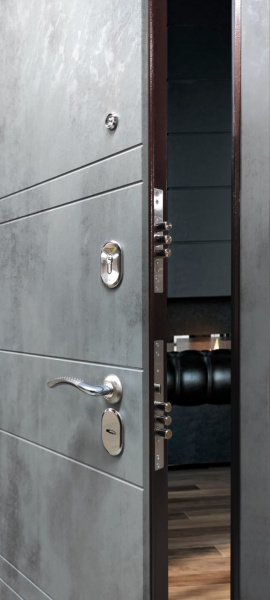 Входная дверь Берлога Оптима Лайн 2П