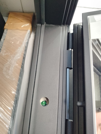 Входная дверь Страж 3К Матрикс 3К 3/4 зеркало