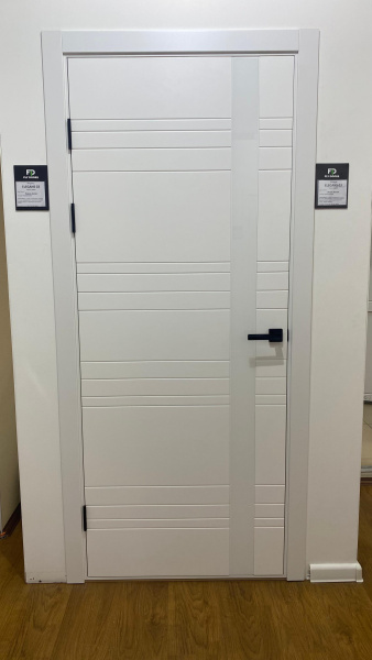 Межкомнатная дверь FlyDoors Elegans 03 Эмаль