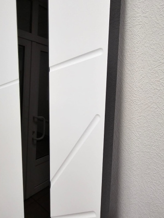 Межкомнатная дверь FlyDoors LINE 02 ДГ