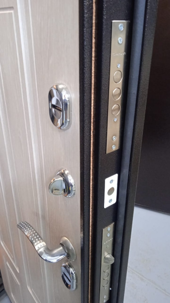 Входная дверь с терморазрывом Страж 3К Тепло Дуб филадельфия