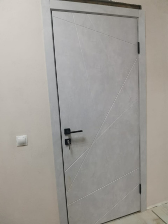 Межкомнатная дверь FlyDoors LINE 01 ДГ