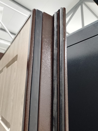 Входная дверь с терморазрывом Страж 3К Тепло Ель карпатская