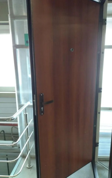 Входная дверь Промет Спец Про