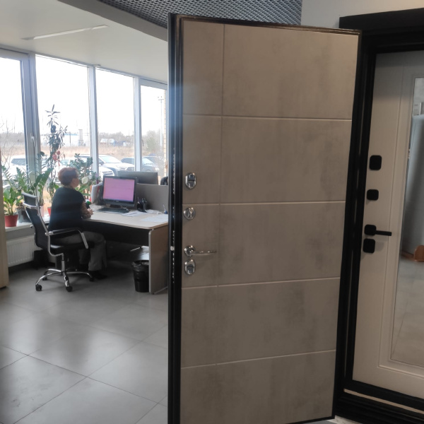 Входная дверь с терморазрывом Страж 3К Тепло Медный антик/ Бетон светлый 860х2050 Левое